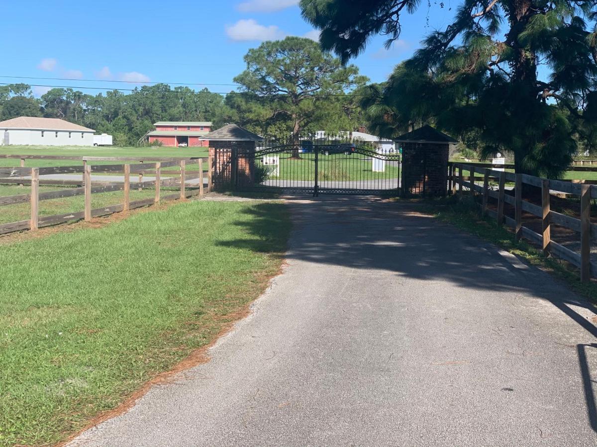 Oyo Family Ranch At Melbourne Fl Hotel ภายนอก รูปภาพ