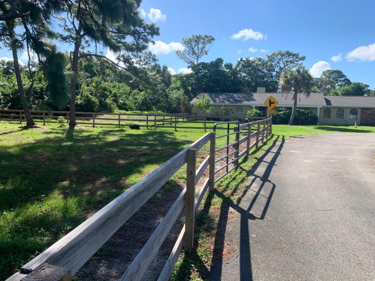 Oyo Family Ranch At Melbourne Fl Hotel ภายนอก รูปภาพ